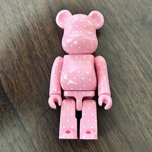 Medicom Bearbrick series 13 pattern 100% pink white polka dots